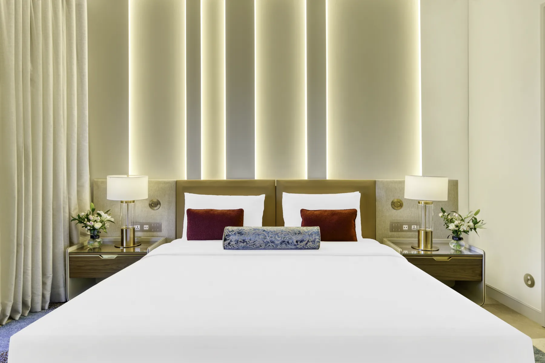 Superior King Room, interior view